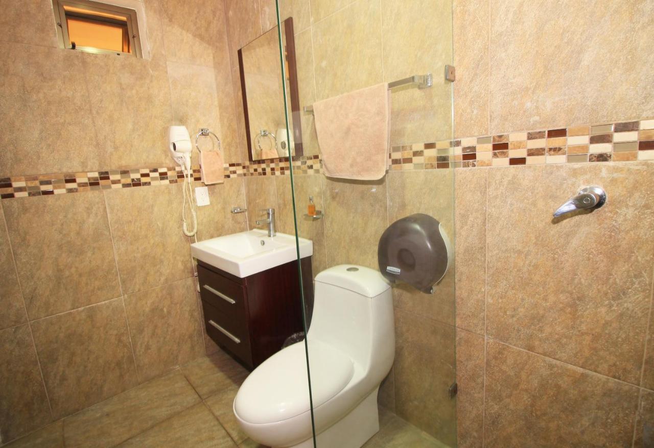 Papagayo Hotel Boutique Playa del Carmen Exterior photo Bathroom