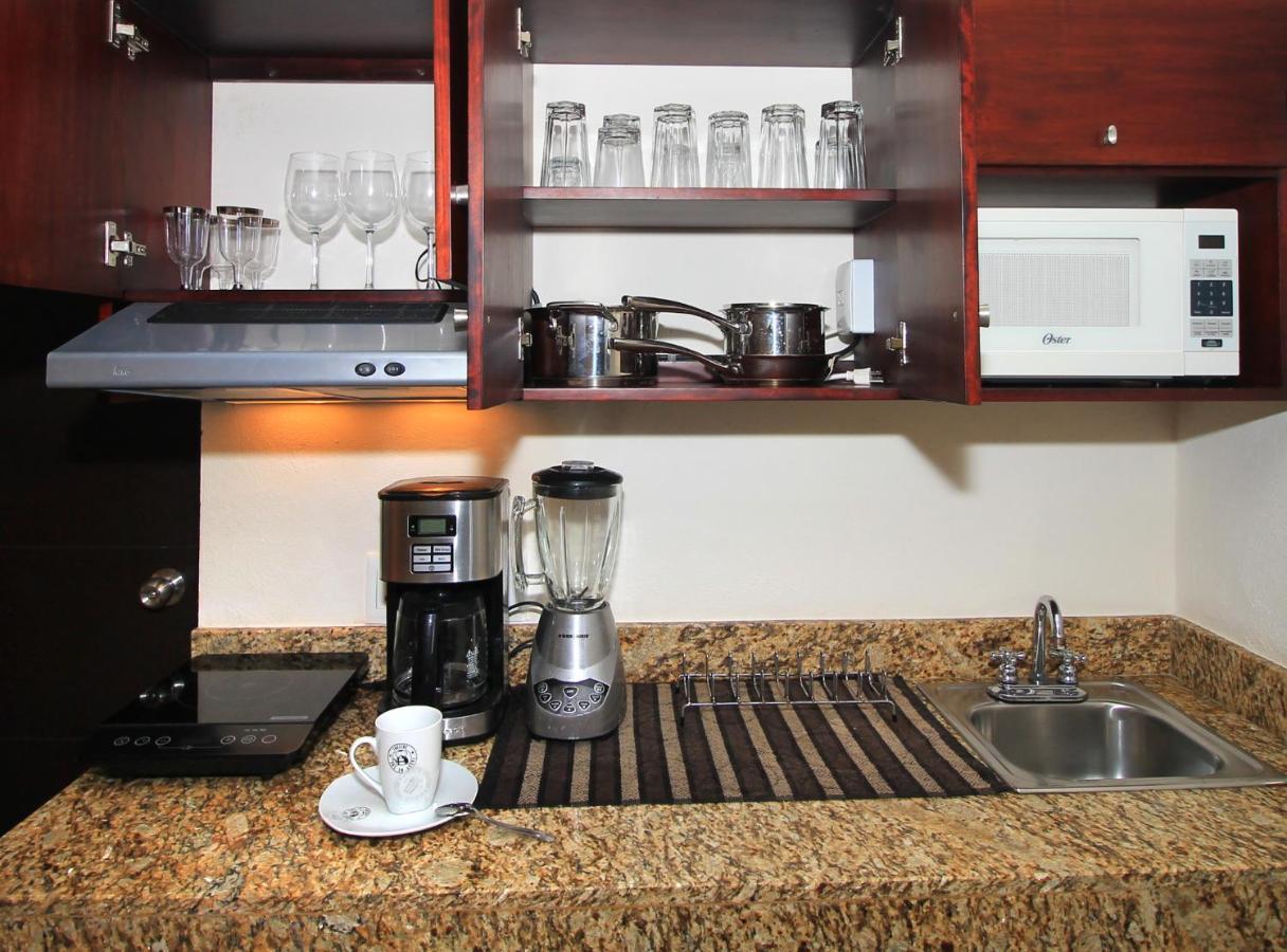 Papagayo Hotel Boutique Playa del Carmen Exterior photo A kitchen with granite countertops